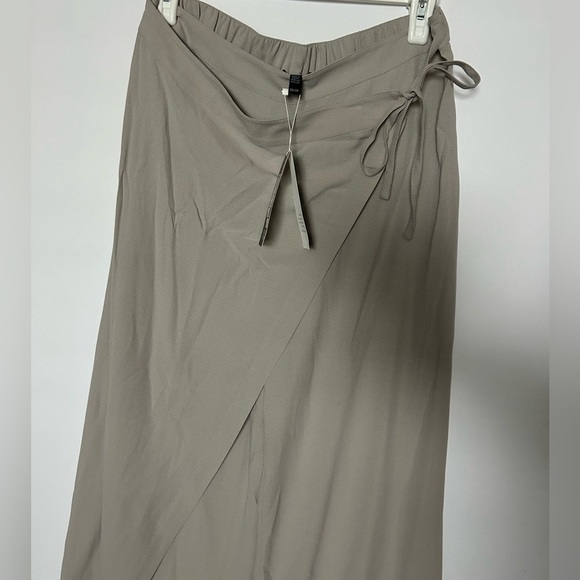 Eileen Fisher 100% Silk Georgette Crepe Wide Leg Wrap Pants in Taupe XS NWT - Picture 6 of 8